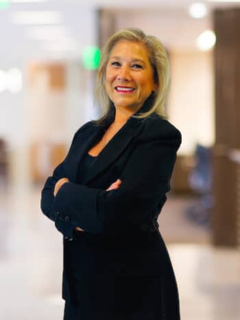 Ivonne Calzadilla paralegal accidentes construccion lesiones laborales