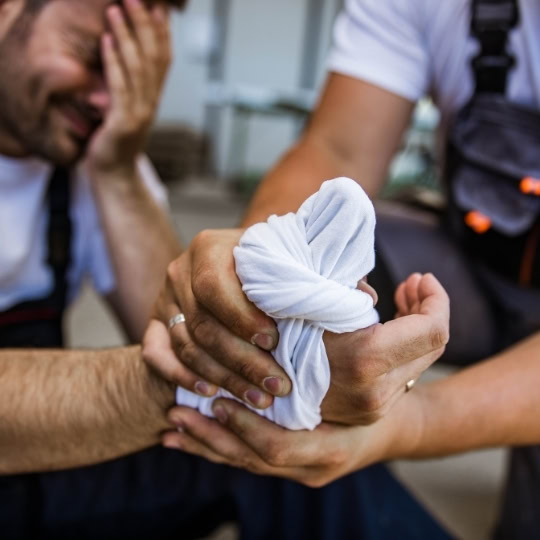 Hauppauge Bone Fractures • Liga De Justicia Injury Lawyers in Long Island
