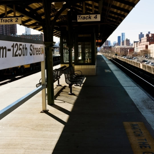 Long Island Train Accidents • Liga De Justicia Injury Lawyers in Long Island
