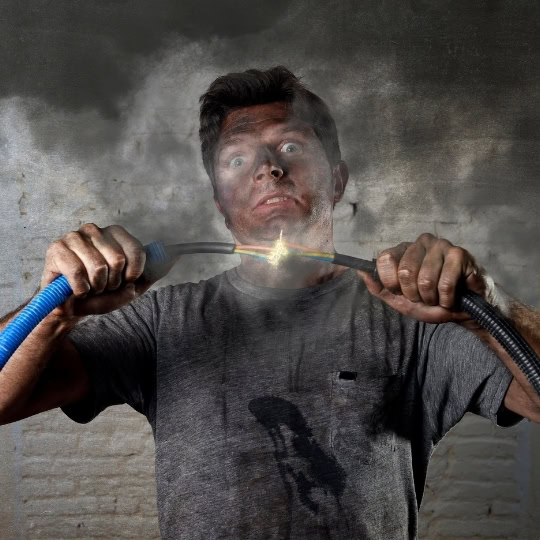 New York Electrical Accidents • Liga De Justicia Injury Lawyers