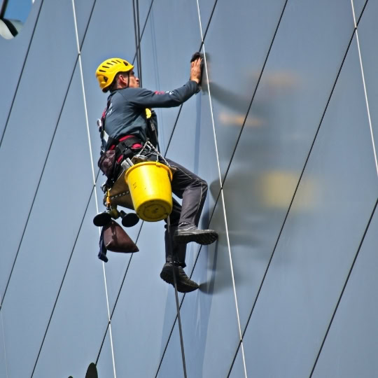 New York Fall From Heights • Liga De Justicia Injury Lawyers